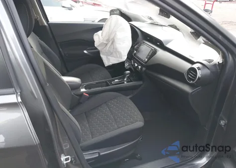 2023 Nissan Kicks Sv Xtronic Cvt z USA, uszkodzony, nr VIN 3N1CP5CV3PL494674